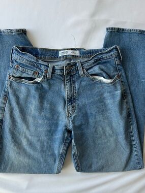 Levi's Light Blue Denim Jeans with Gold Stitching